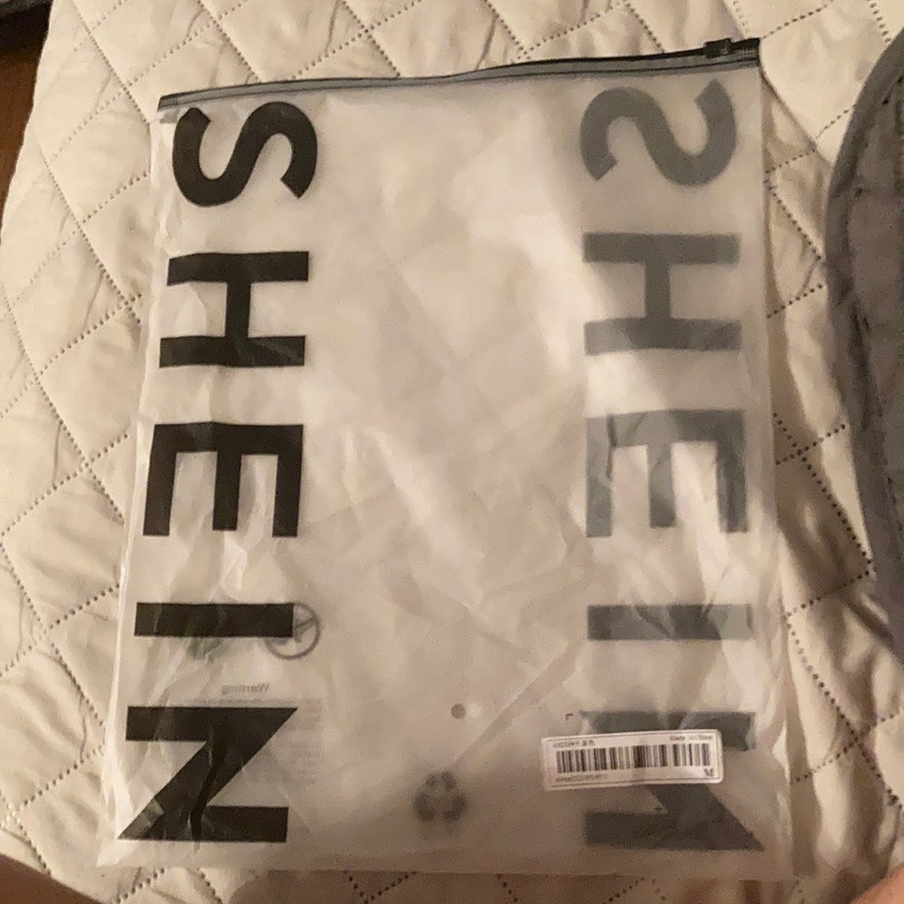 shawty came from shein ik pple buy these bags